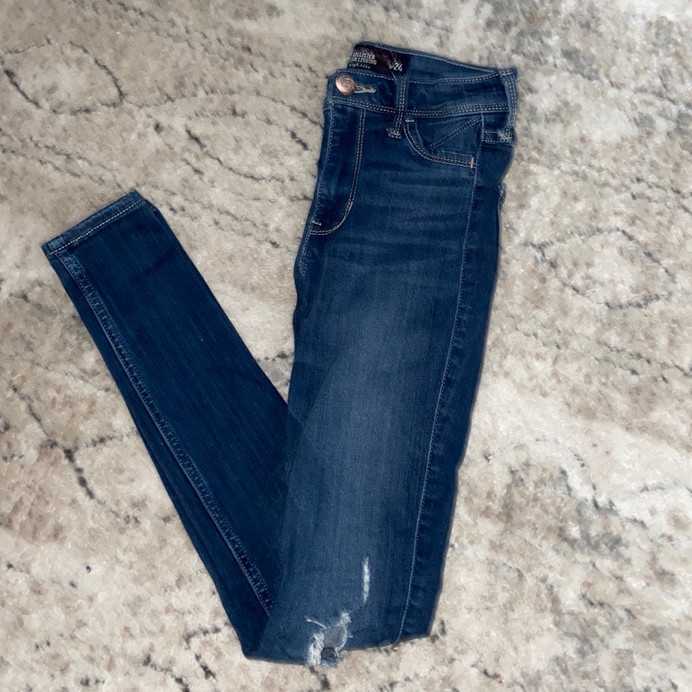 Hollister dark washed ripped skinny jeans size 0